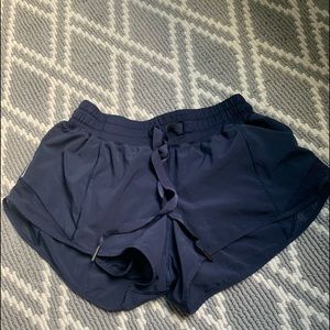 DISCONTINUED STYLE LULULEMON SHORT